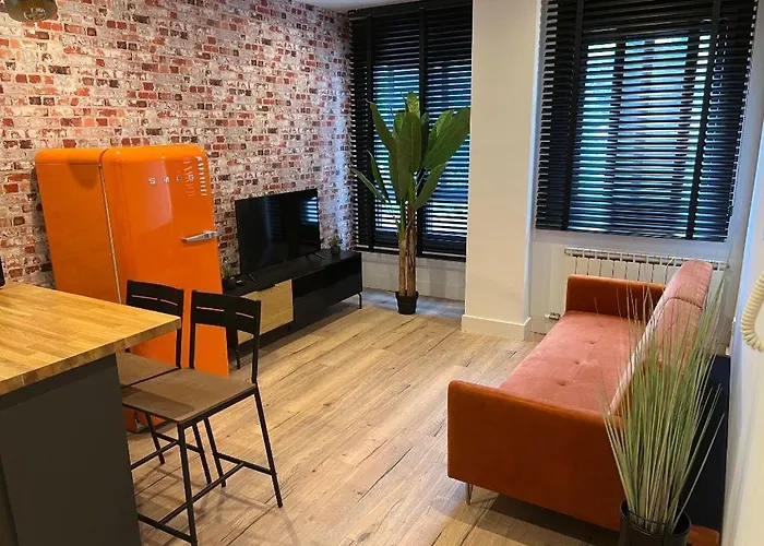 Jl&dn Apartment *
